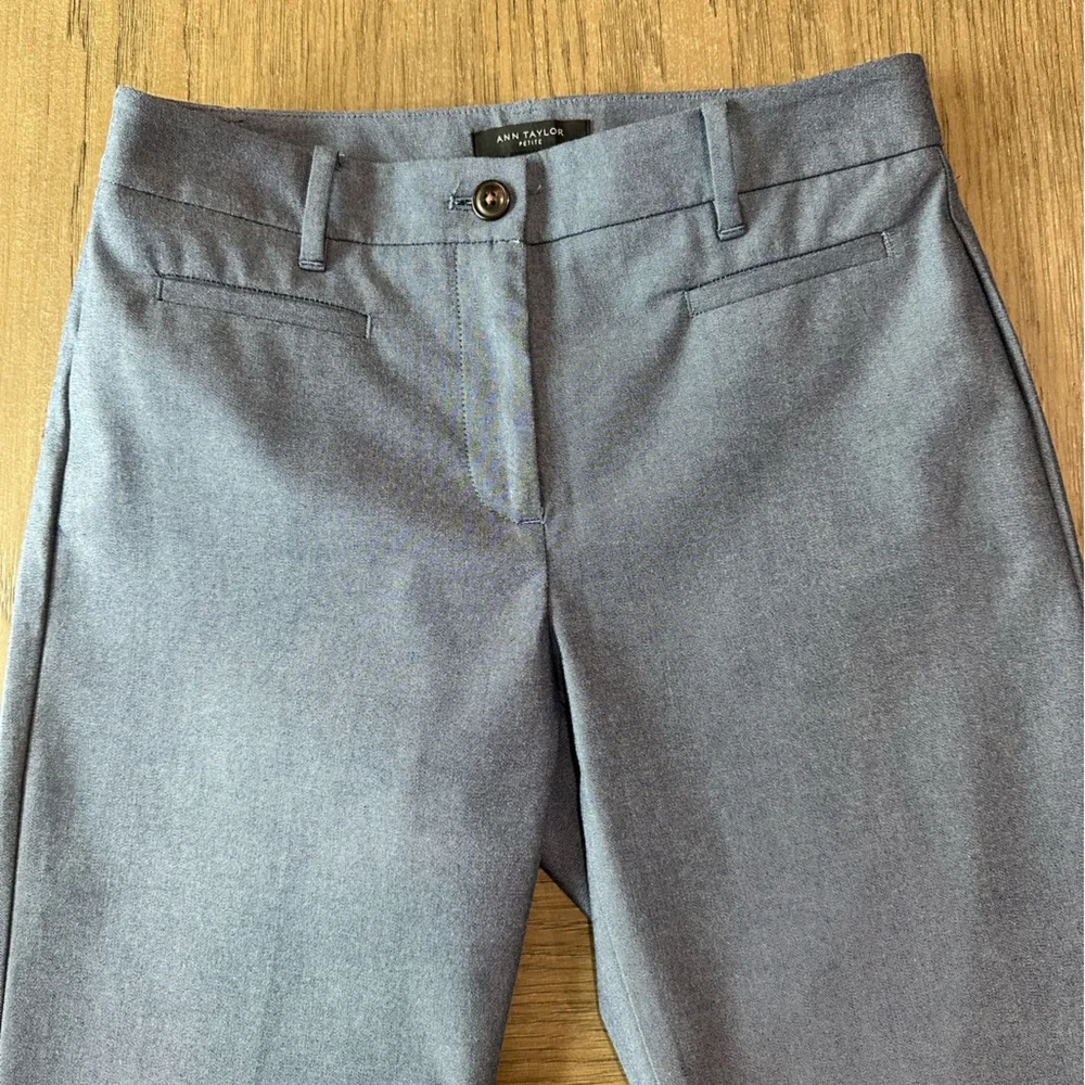 Ann Taylor High Rise Cropped Pant in Stretch Cotton with Eyelet trim Size 2P - Picture 5 of 10